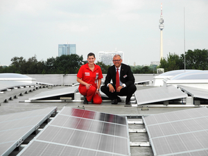 © Hellweg/ Die neue Solarstromanlage schont die Umwelt und spart jährlich rund 100 Tonnen CO2 ein