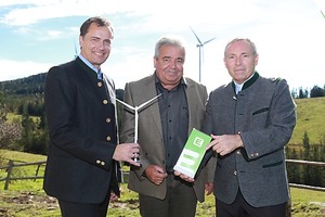 © Energie Steiermark DI Olaf Kieser, Vorstandsdirektor Energie Steiermark, Bürgermeister Franz Farmer (Kloster) und DI Christian Purrer, Vorstandssprecher Energie Steiermark