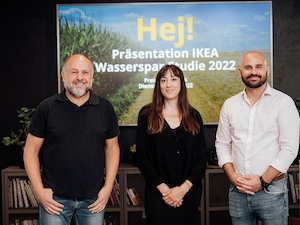 © IKEA / V.l.: Florian Thalheimer (Country Sustainability Manager IKEA), Lena Wittmann (Studienleiterin, Marketagent) und Uwe Blümel (PR Leader IKEA) bei der Studienpräsentation