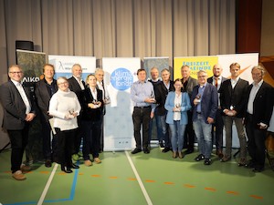 © EUROSOLAR AUSTRIA/ Gruppenfoto der Veranstalter mit den Solarpreisträgern 2024