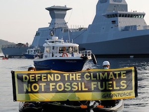 © Jörg Modrow / Greenpeace / Demo in Kiel