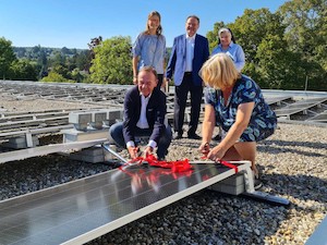 © Grätzl Energie / Eröffnung der PV-Anlage auf dem Dach der St. Ursula Schule 2023