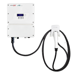 © SolarEdge / PV-Wechselrichter mit integrierte Ladefunktion