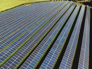 © WADII / Adobe Stock/ IWR-Prognose: Solarleistung in Deutschland steigt 2024 auf rund 100.000 MW