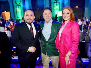 © A. Tischler /Klemens Hallmann mit Arnold Schwarzenegger und Barbara Meier